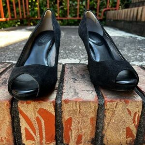 Black Peep-Toe Women's Shoes